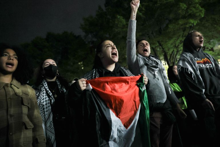 Students and others demonstrate at a protest encampment at University Yard in support of Palestinians in Gaza, during the ongoing conflict between Israel and the Palestinian Islamist group Hamas, at George Washington University in Washington, U.S., April 25, 2024. REUTERS/Leah Millis