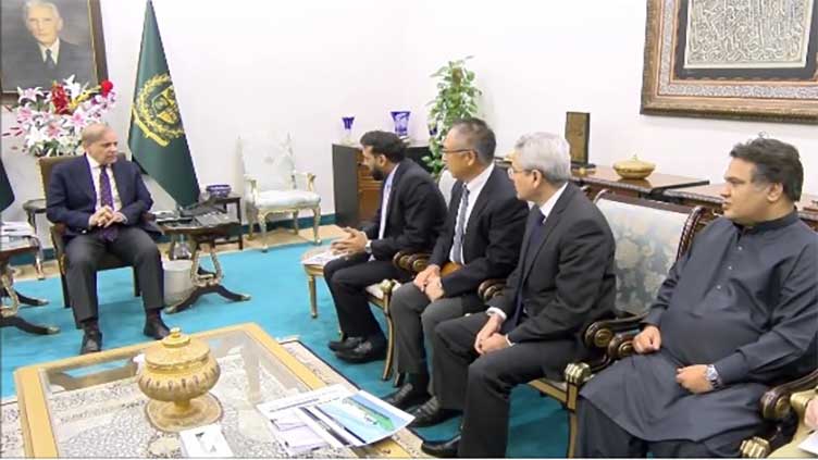 PM urges auto industry to start local manufacturing